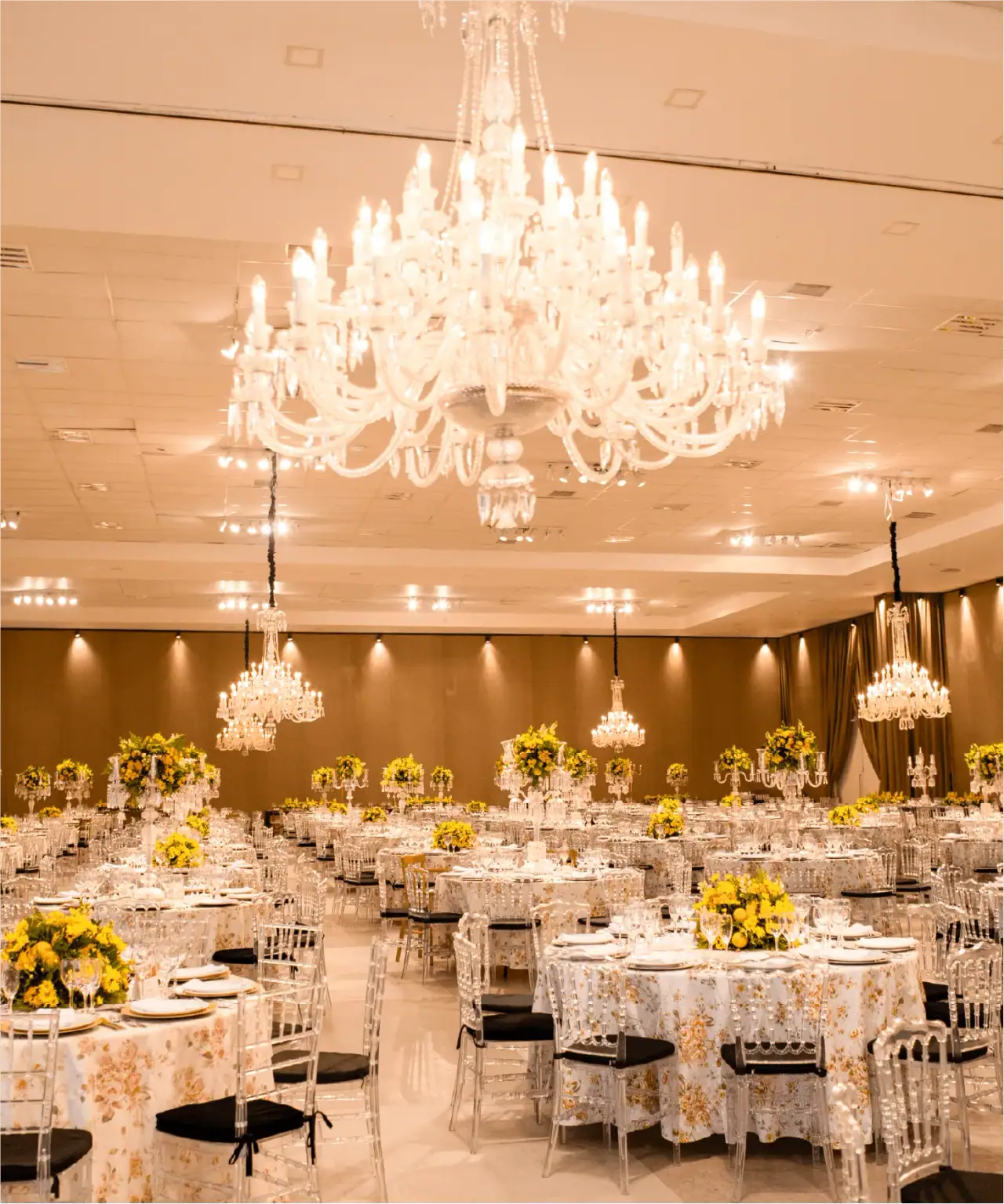 Sonata Hall set for a banquet with crystal chandeliers
