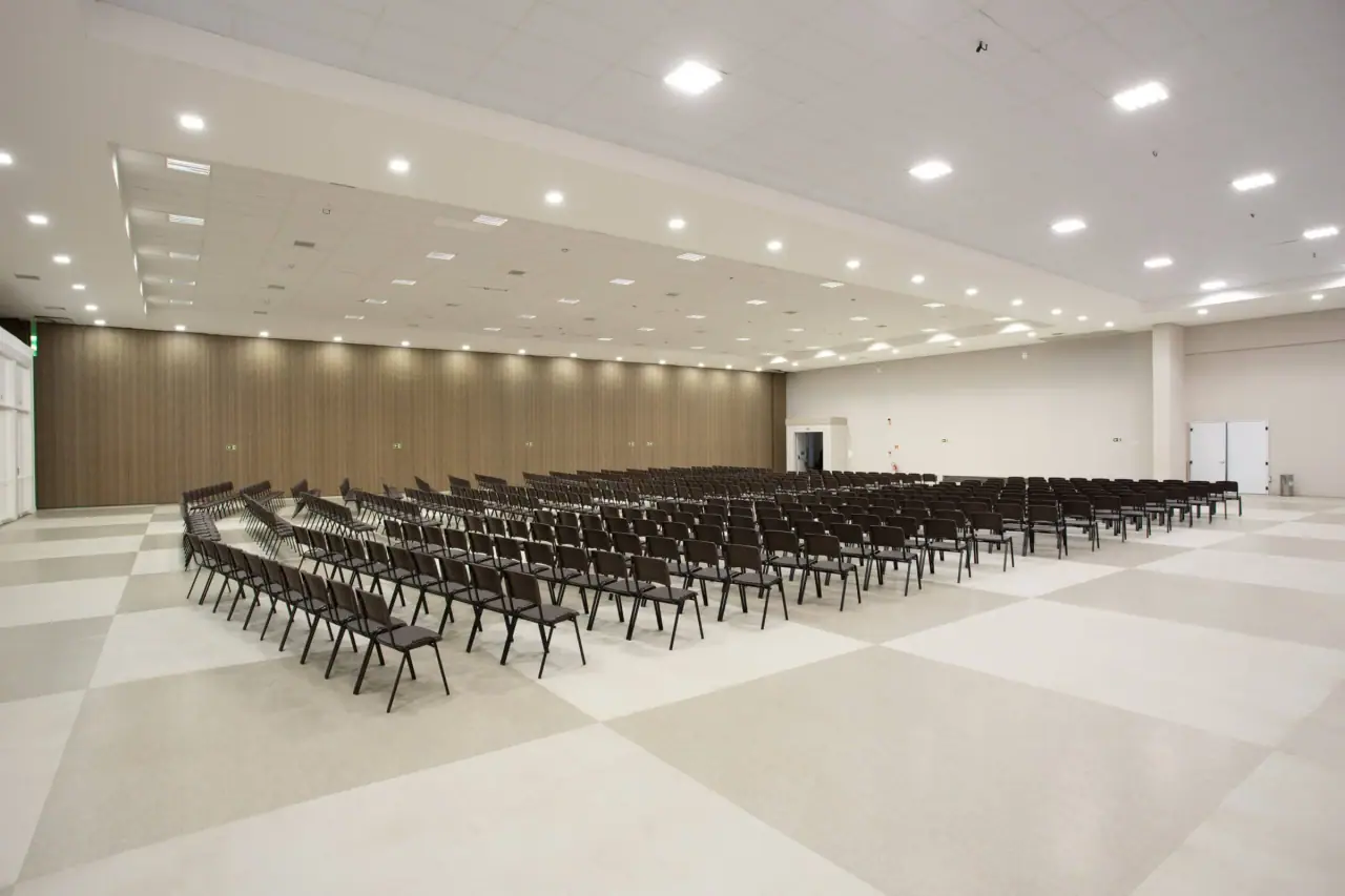Sala en formato auditorio