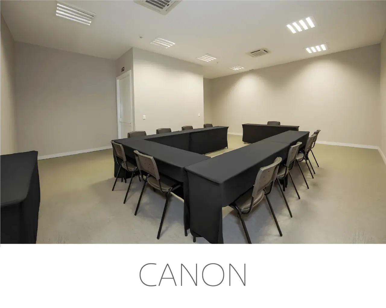 Sala Canon en formato U