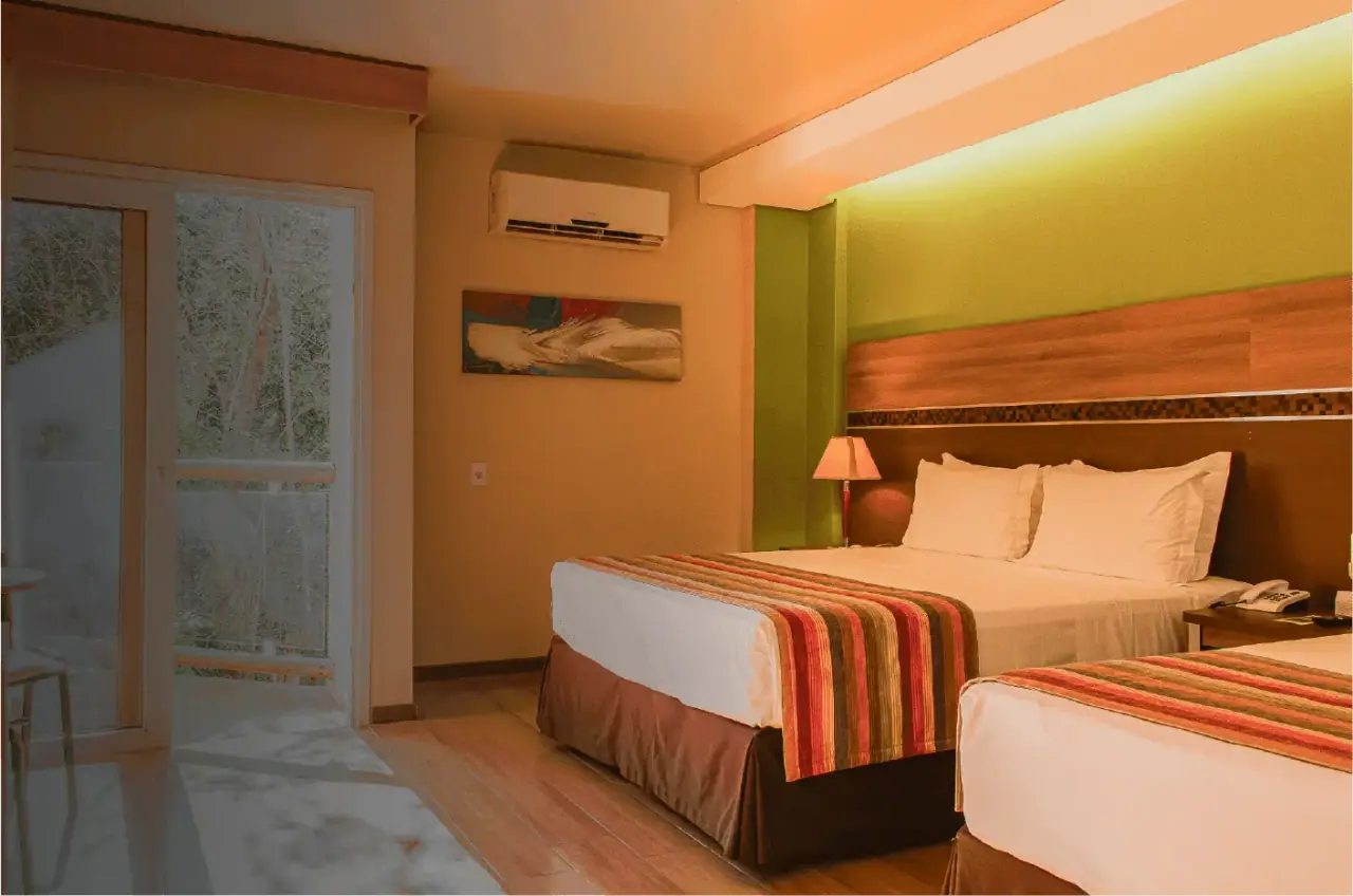 Master Suite, Forest View